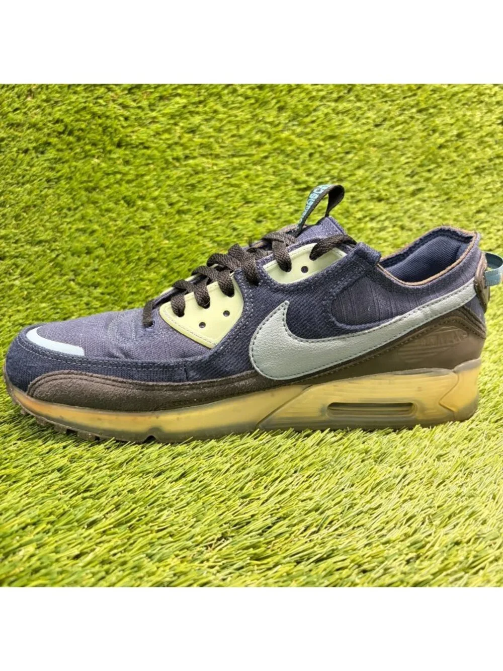 Nike Air Max 90 Terrascape Mens Size 10.5 Blue Athletic Running Shoes Sneakers